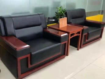 北京沙發(fā)床頭軟包維修與換面翻新服務(wù) 專業(yè)解決皮制布藝家具問(wèn)題