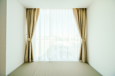 簡約家居布藝 窗簾背景的藝術(shù)與實用